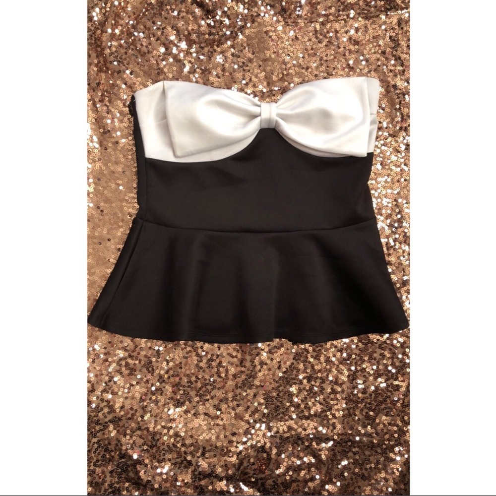 Back and white bow top